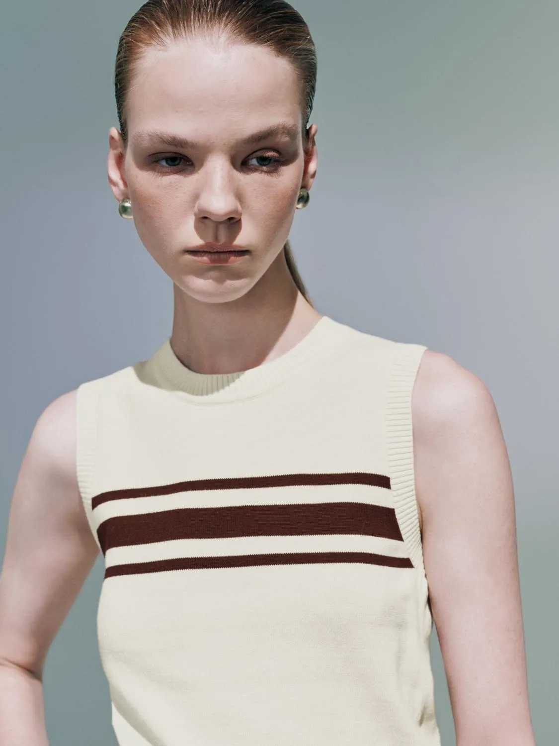 Knitted Vests sold by Urban Revivo product image thumbnail 3