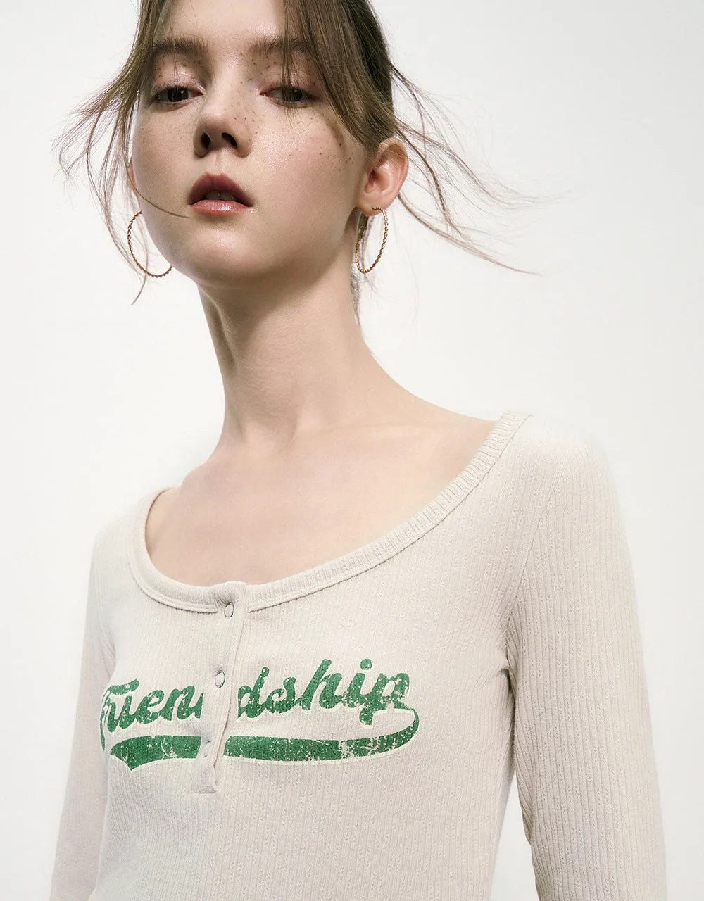 Crew Neck Skinny Knitted T-Shirt sold by Urban Revivo product image thumbnail 4