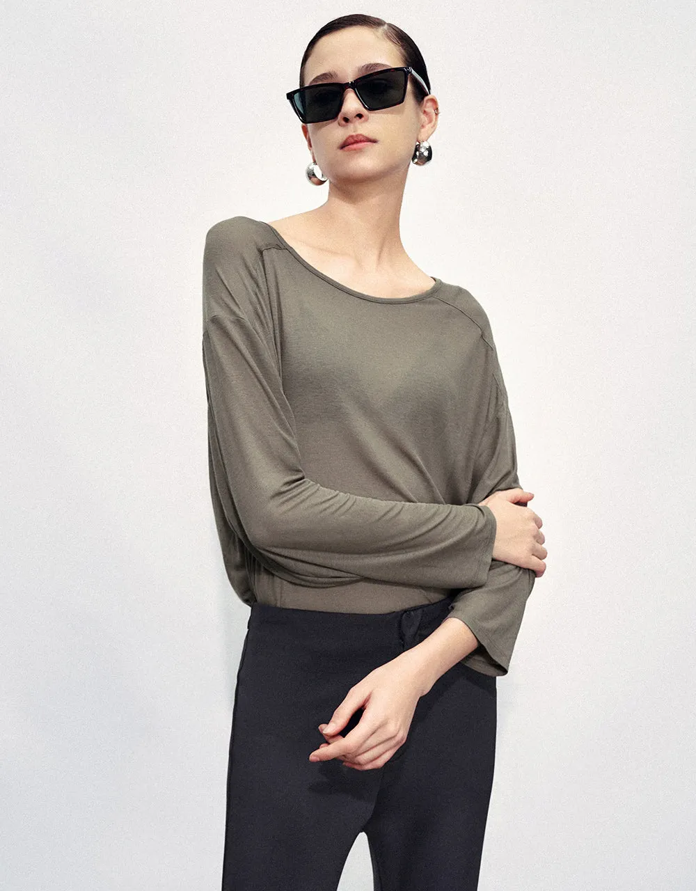 Crew Neck Loose T-Shirt sold by Urban Revivo