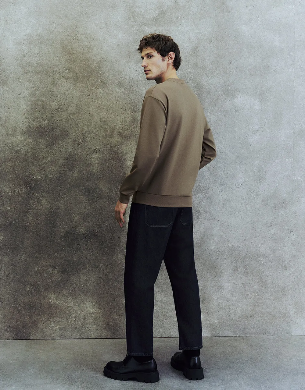 Printed Loose Straight T-Shirt sold by Urban Revivo product image thumbnail 5