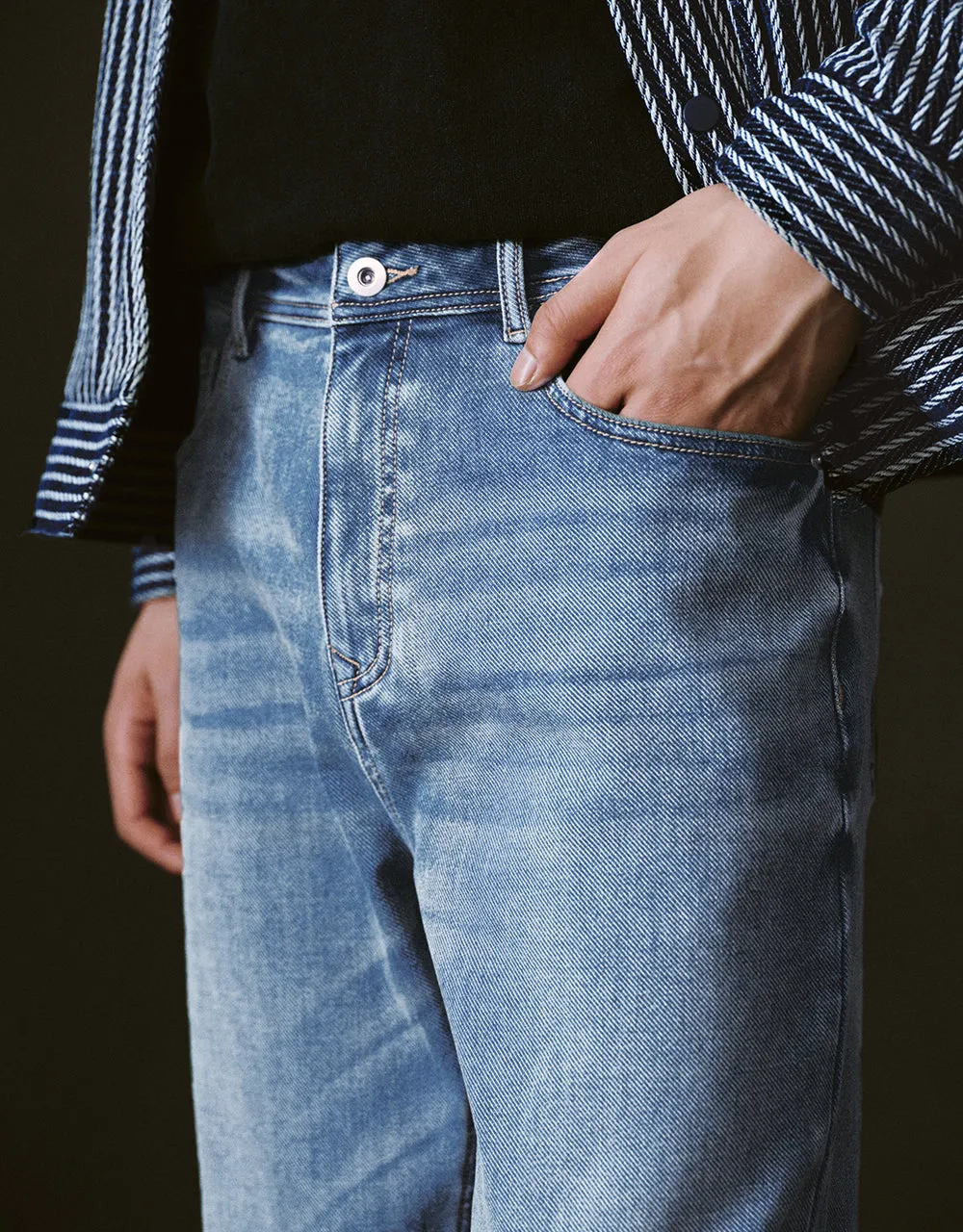 Straight Jeans sold by Urban Revivo product image thumbnail 5