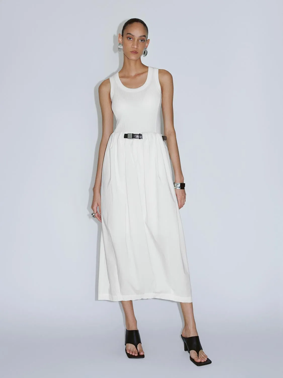 Sleeveless Balloon Dresses sold by Urban Revivo