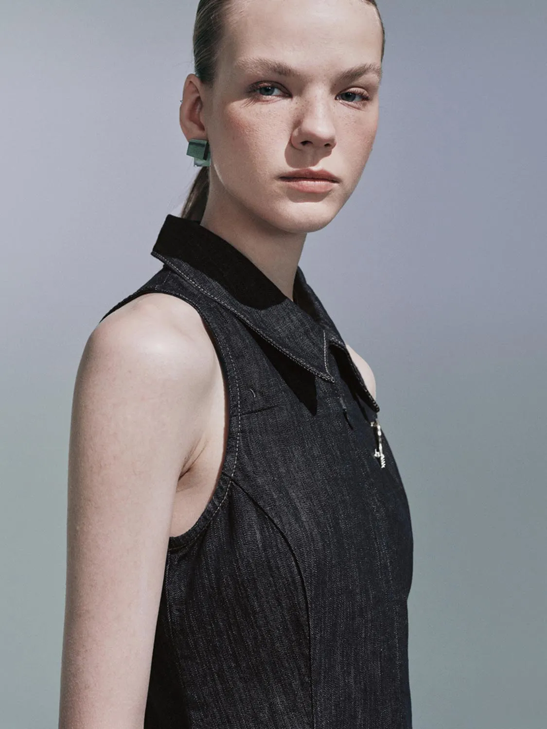 Sleeveless Shirt Collar Denim Dresses sold by Urban Revivo product image thumbnail 3