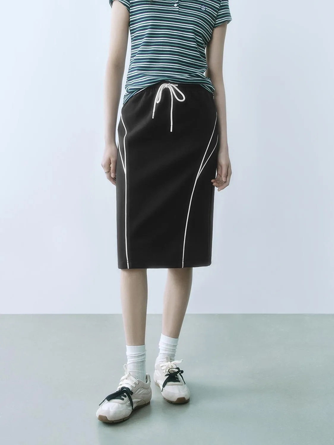 Drawstring Midi Straight Skirts sold by Urban Revivo product image thumbnail 2
