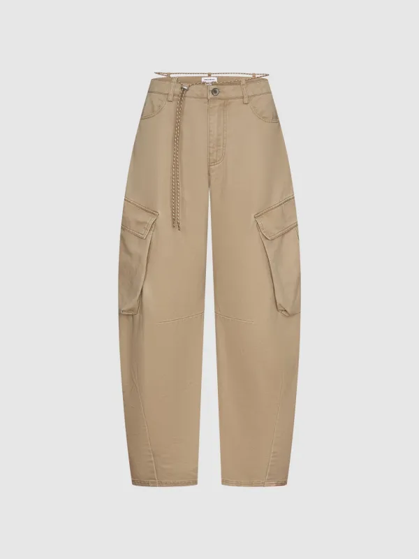 Carrot Fit Pants sold by Urban Revivo