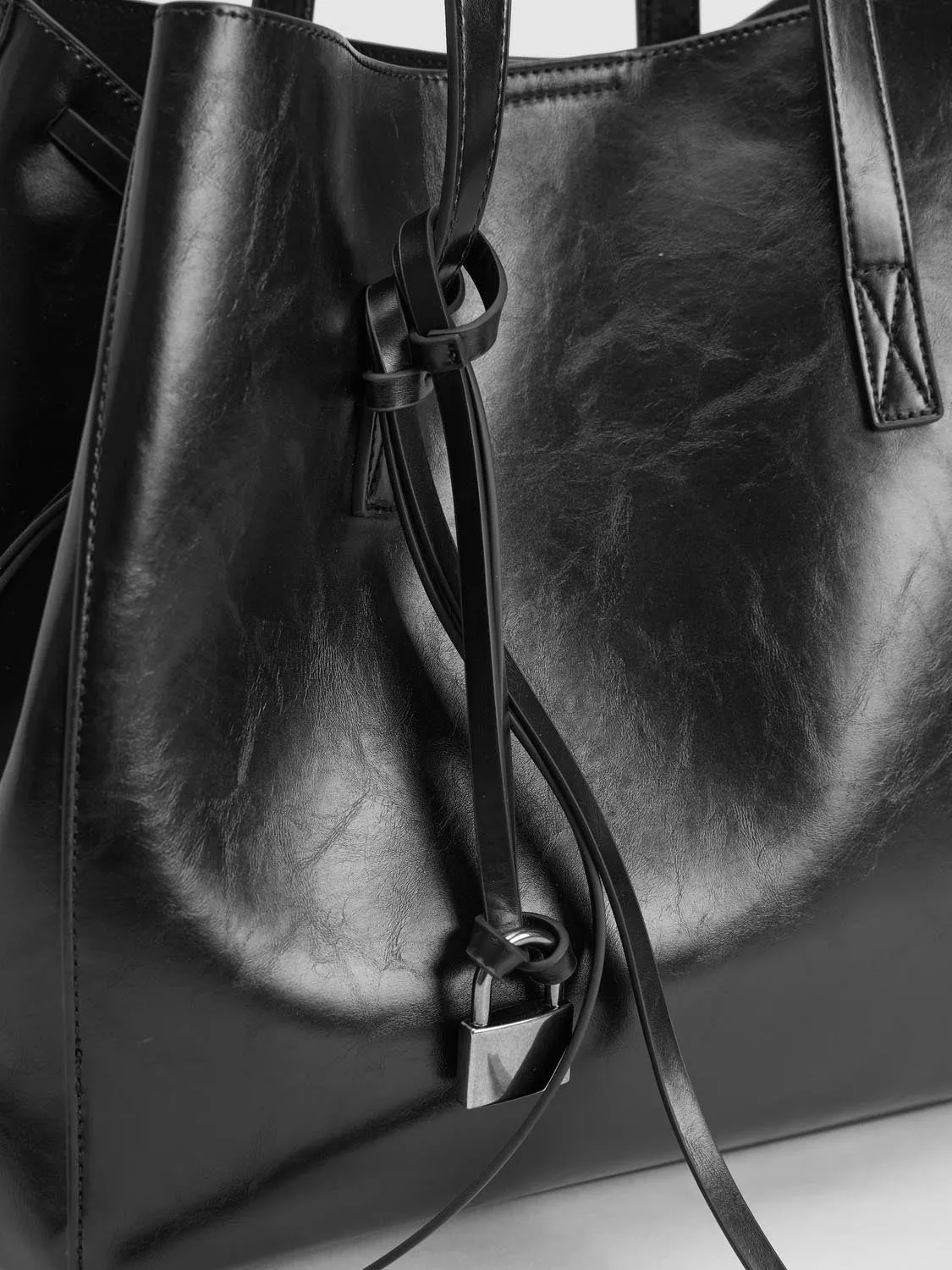 Shoulder Bags sold by Urban Revivo product image thumbnail 4