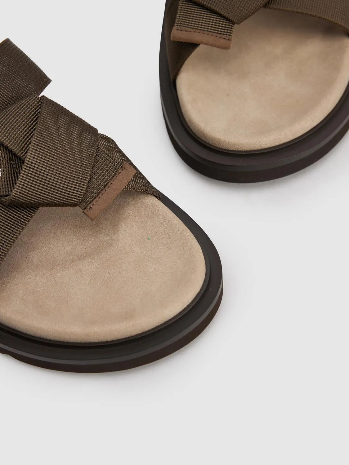 Slippers sold by Urban Revivo product image thumbnail 5