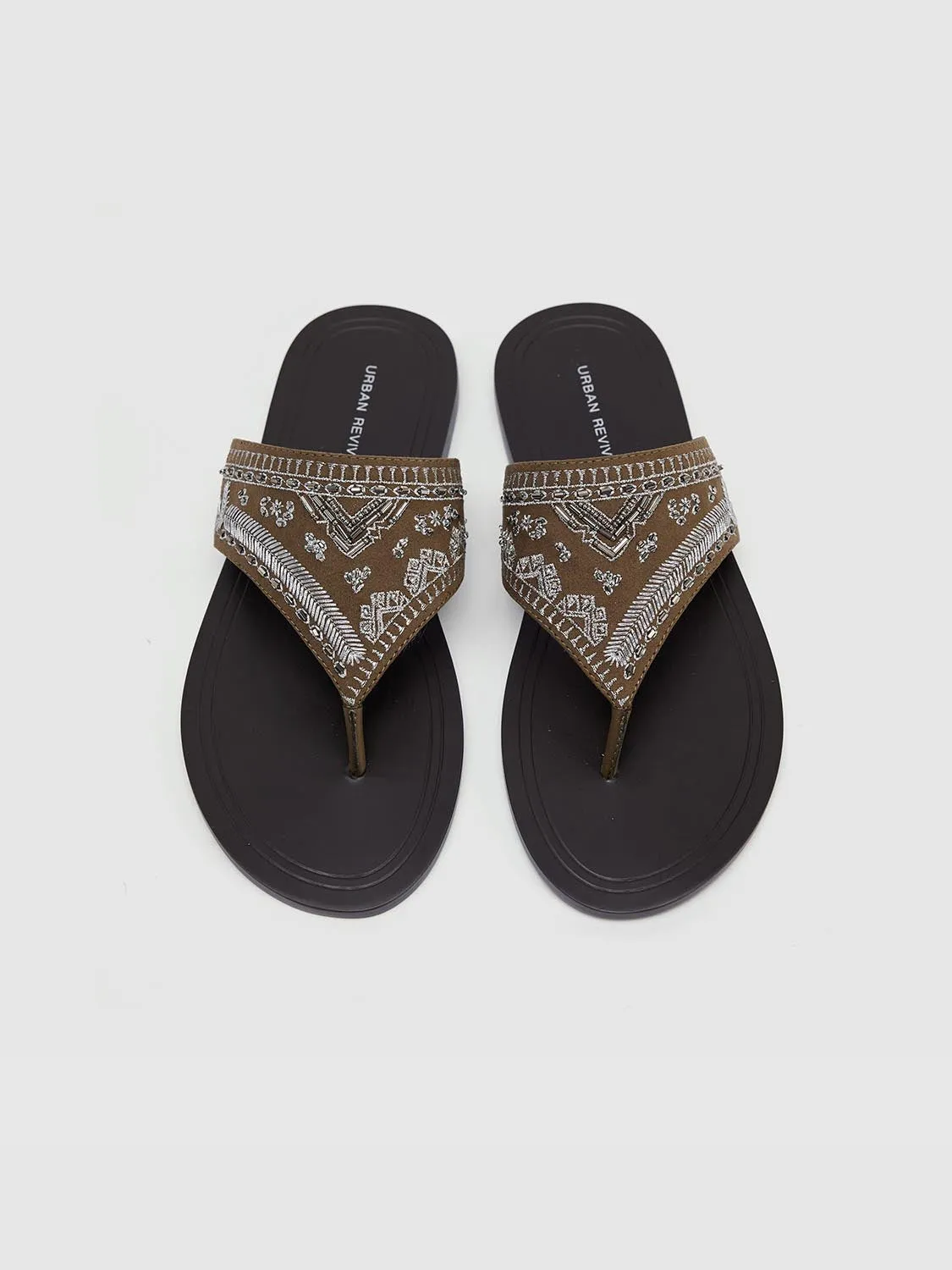 Slippers sold by Urban Revivo product image thumbnail 4