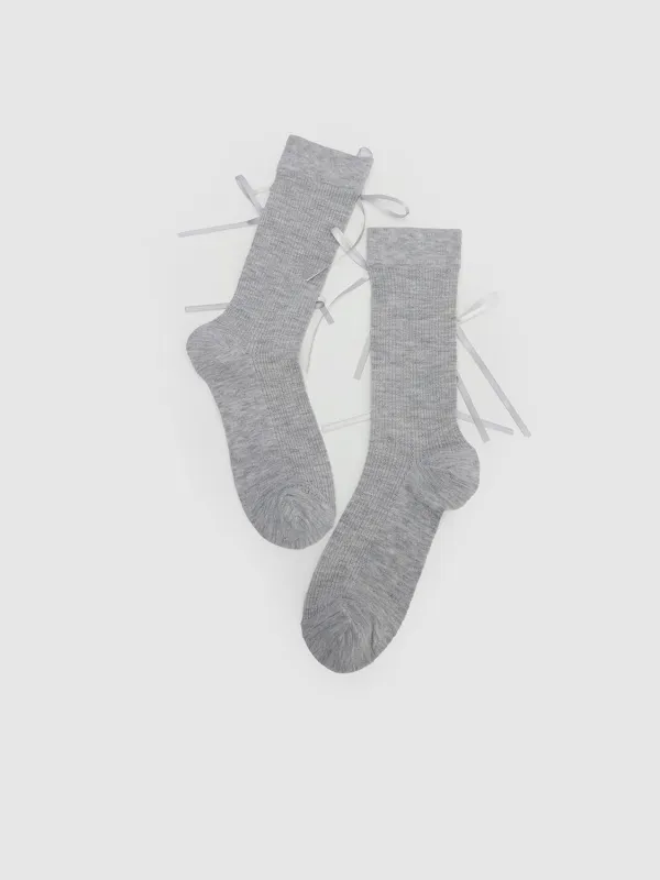 Socks sold by Urban Revivo