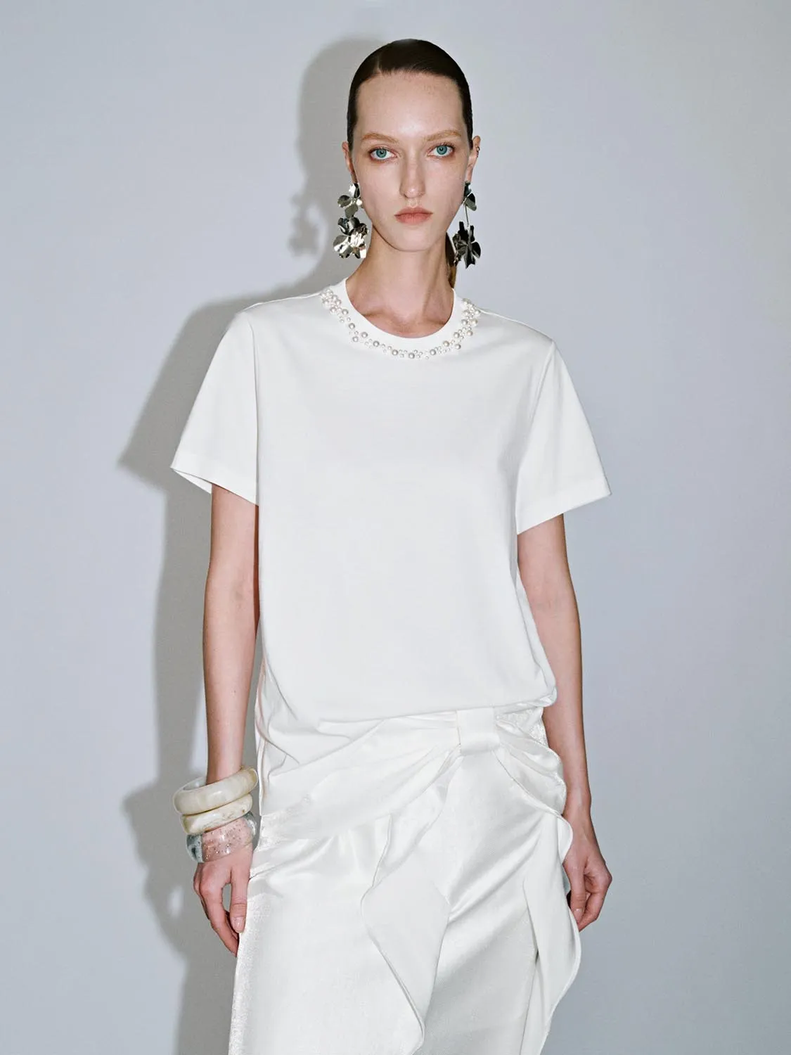 Pearl Decor T-Shirts sold by Urban Revivo