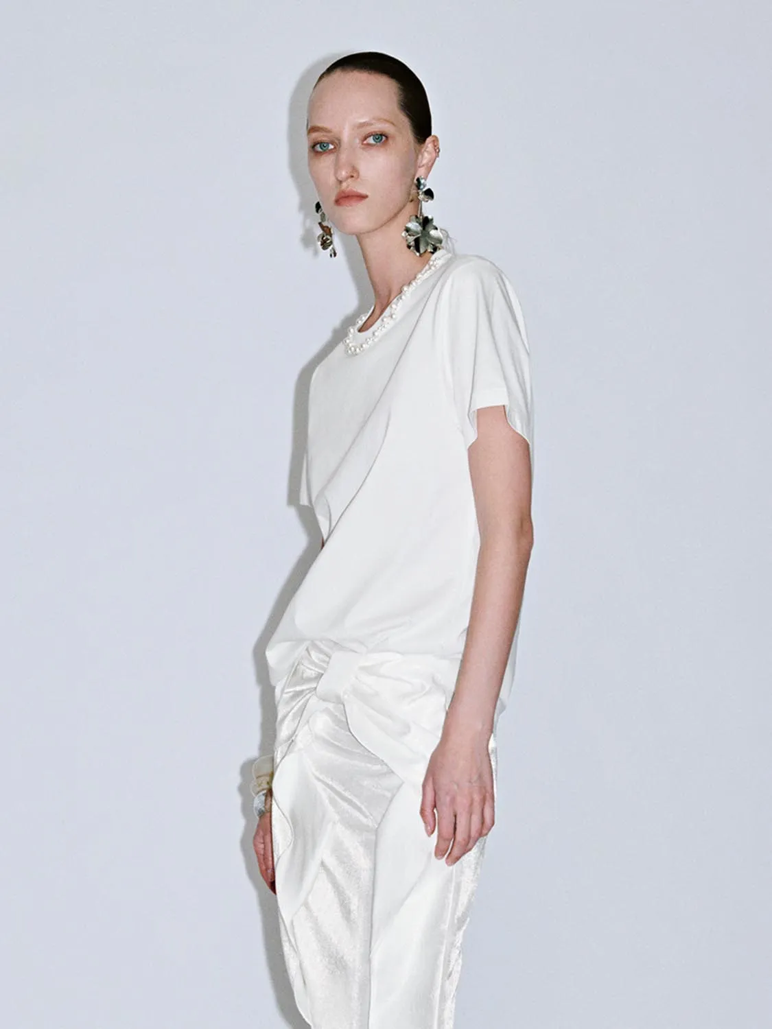 Pearl Decor T-Shirts sold by Urban Revivo product image thumbnail 2