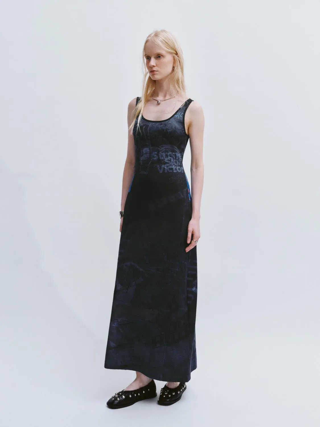 Wide Strap Sleeveless Straight Dresses sold by Urban Revivo product image thumbnail 2