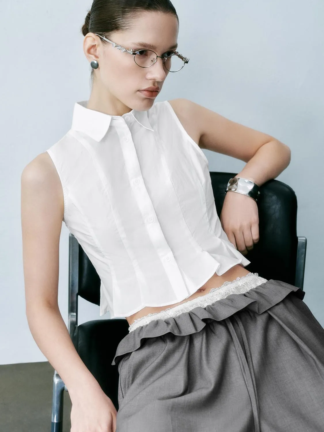 Sleeveless Shirts sold by Urban Revivo product image thumbnail 5