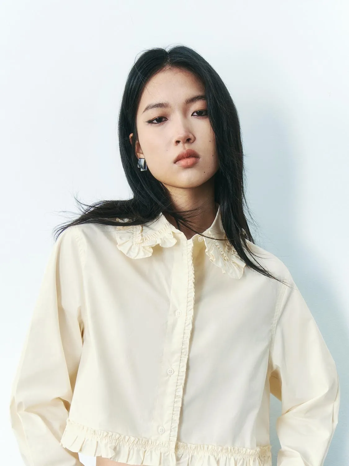 Cropped Long Sleeve Shirts sold by Urban Revivo product image thumbnail 5