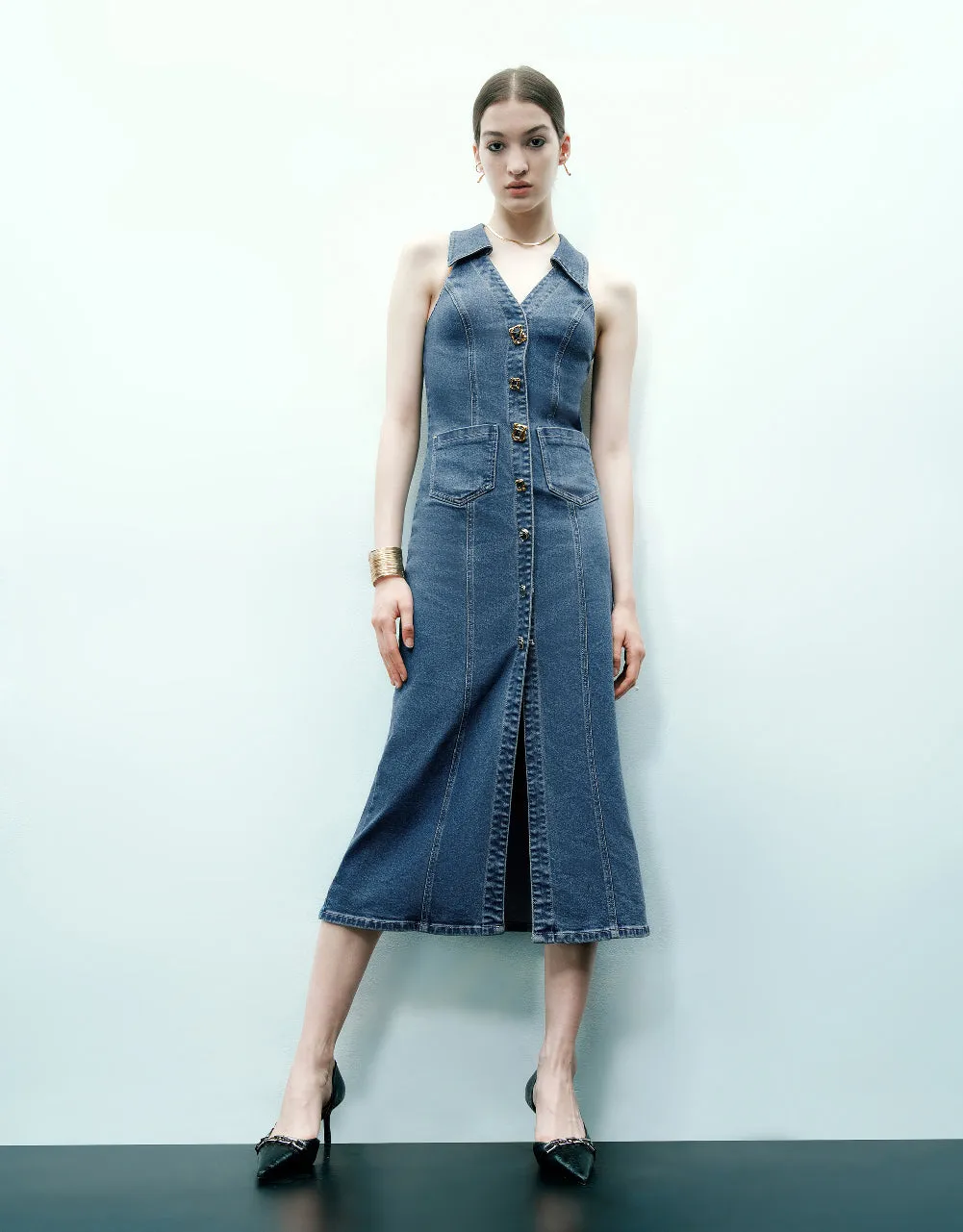 Sleeveless Lapel Denim Dress sold by Urban Revivo product image thumbnail 3
