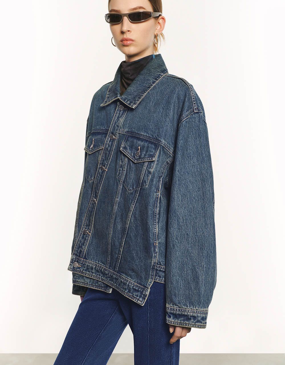 Drop Shoulder Sleeve Denim Jacket sold by Urban Revivo product image thumbnail 3