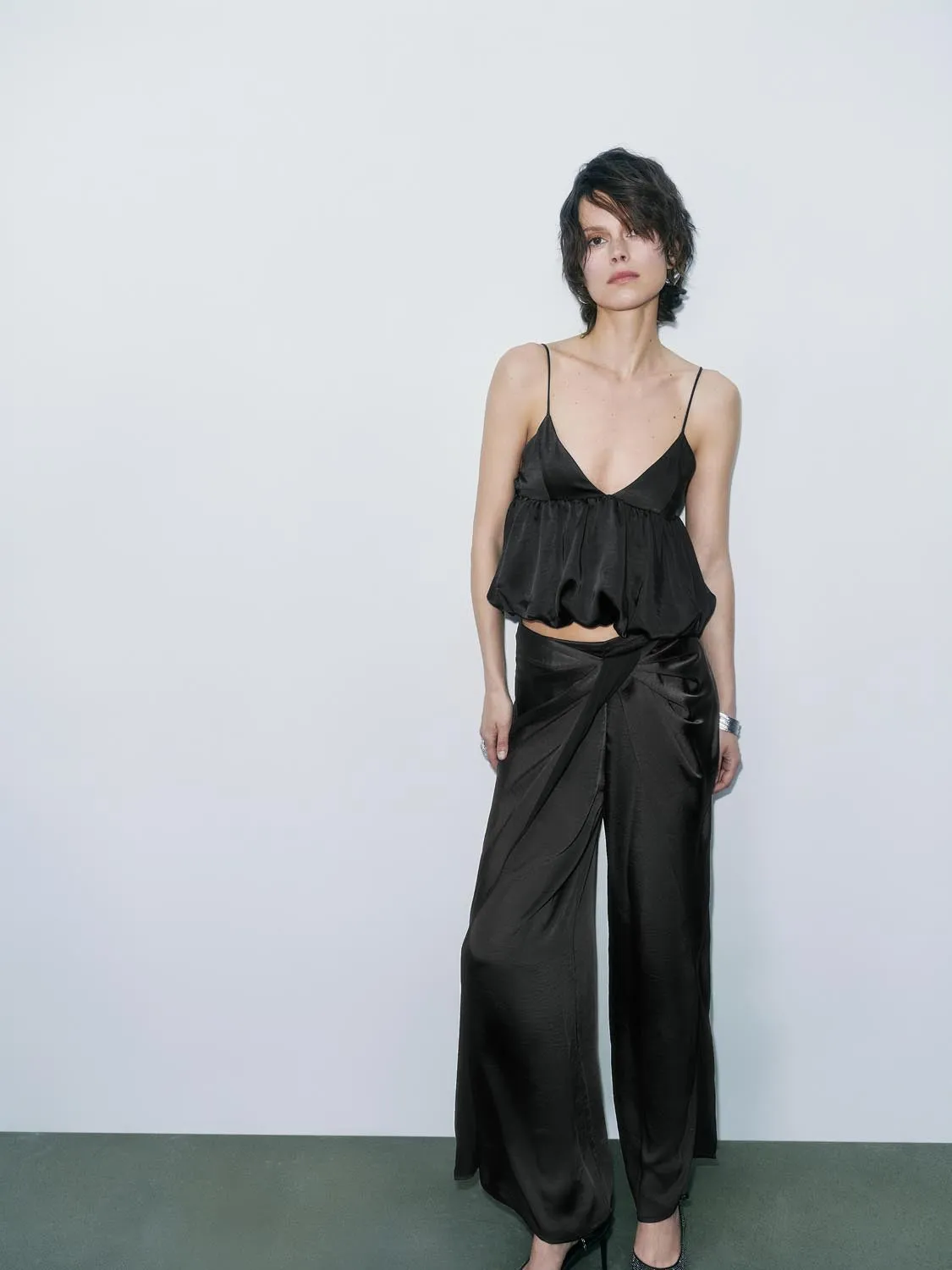 Wide-Leg Pants sold by Urban Revivo product image thumbnail 5