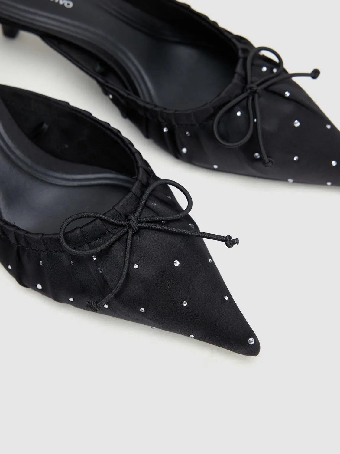 Pointed Toe Slippers sold by Urban Revivo product image thumbnail 5