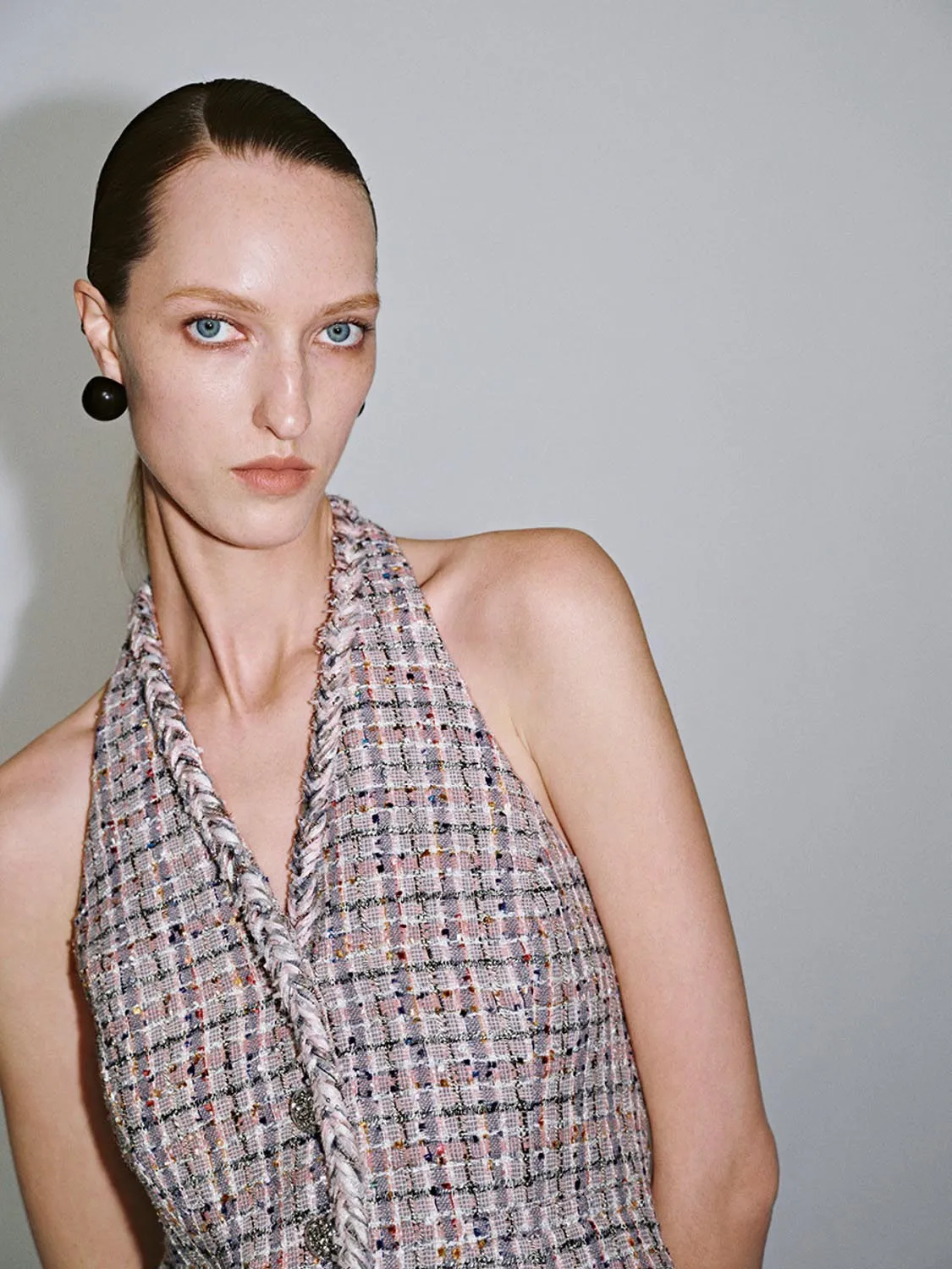 Halter Neck Vests sold by Urban Revivo product image thumbnail 3