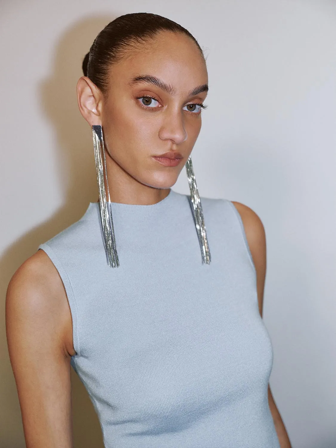 Knitted Sleeveless Mock Neck T-Shirts sold by Urban Revivo product image thumbnail 3