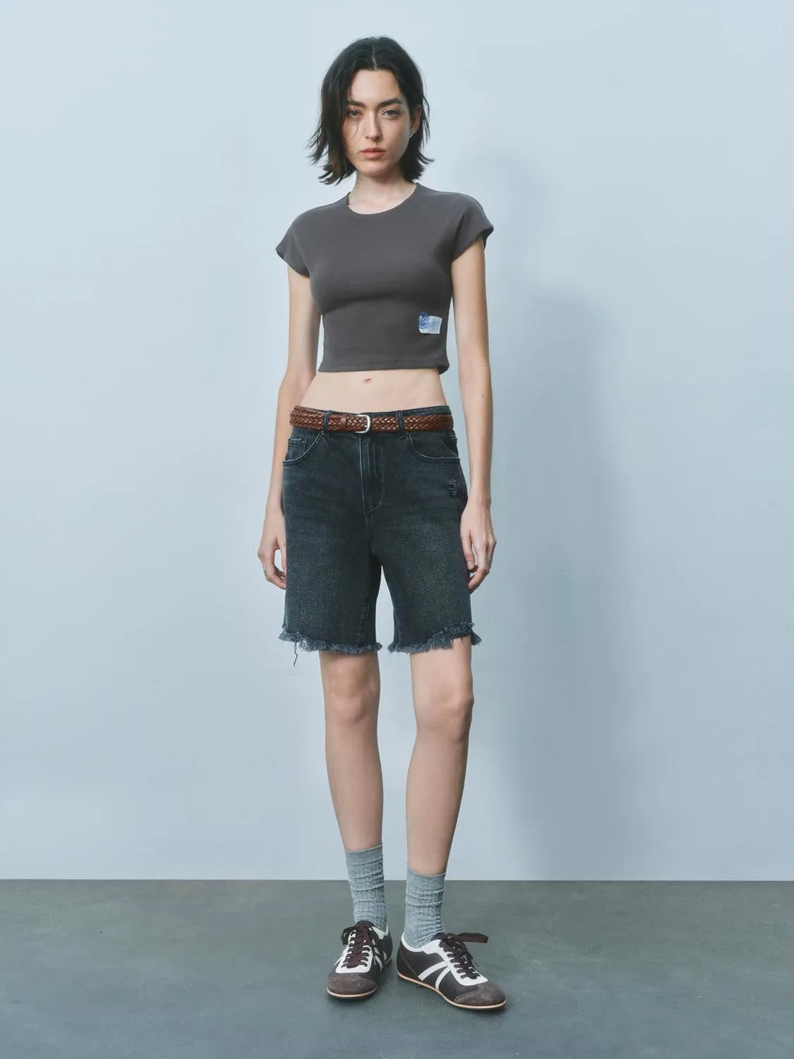 Short Sleeve Cropped T-Shirts sold by Urban Revivo product image thumbnail 3