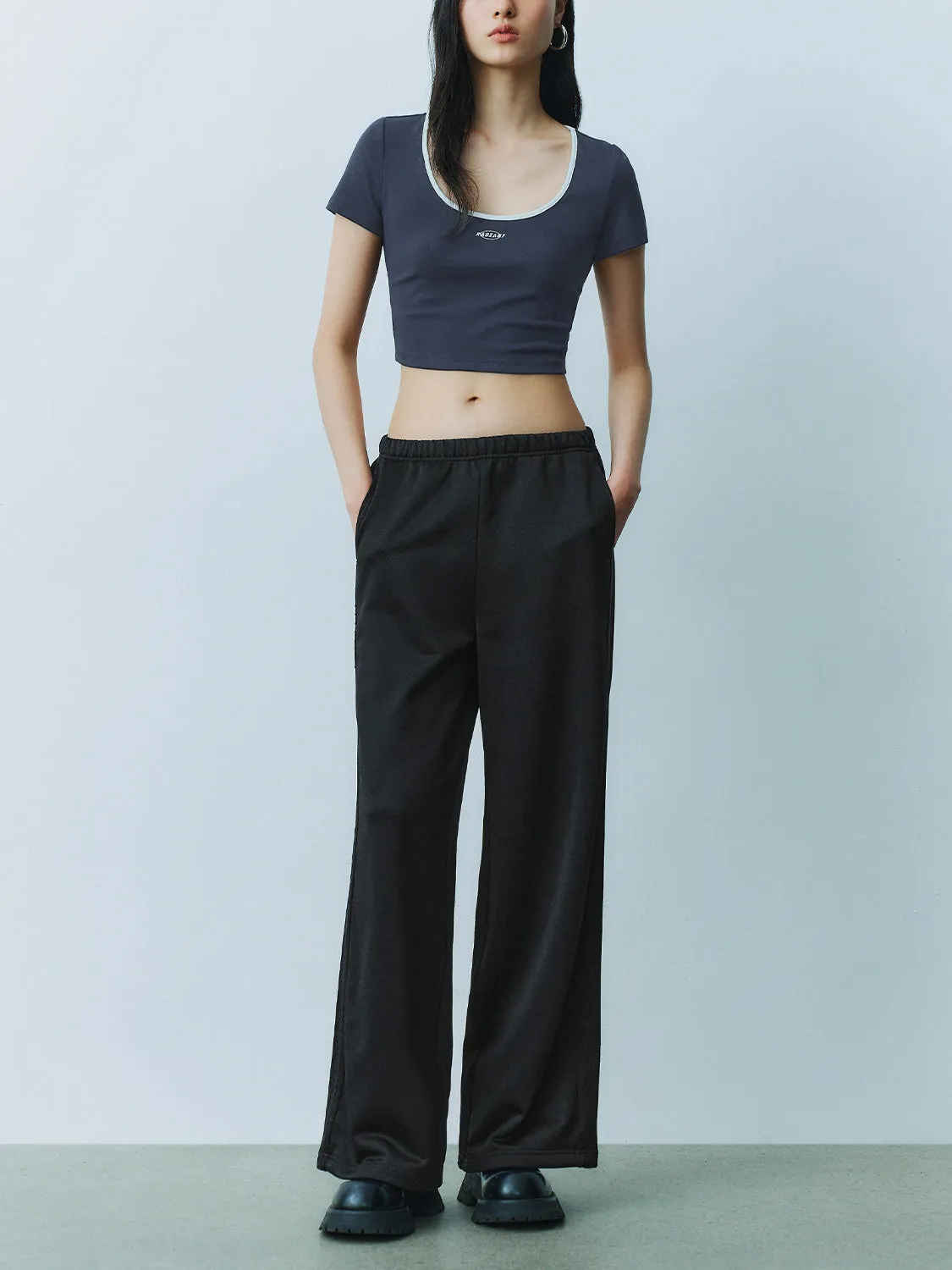 Striped Wide-Leg Pants sold by Urban Revivo product image thumbnail 5