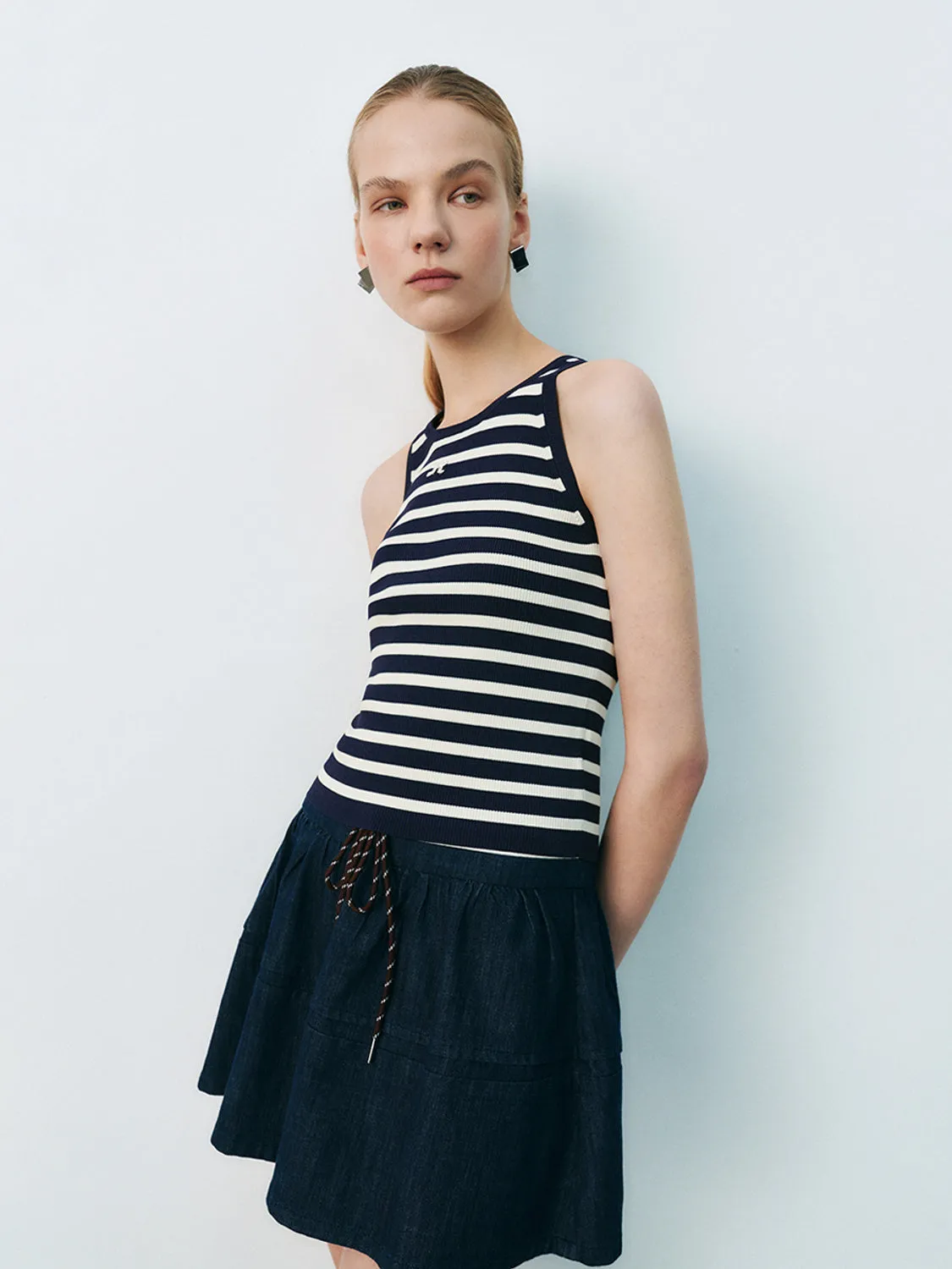 Striped Knitted Vests sold by Urban Revivo product image thumbnail 5