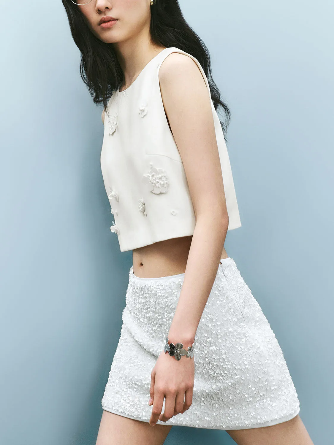 Overhead Sleeveless Shirts sold by Urban Revivo product image thumbnail 3