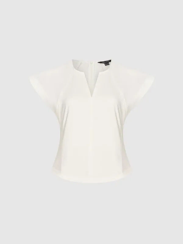 Overhead Shirts sold by Urban Revivo