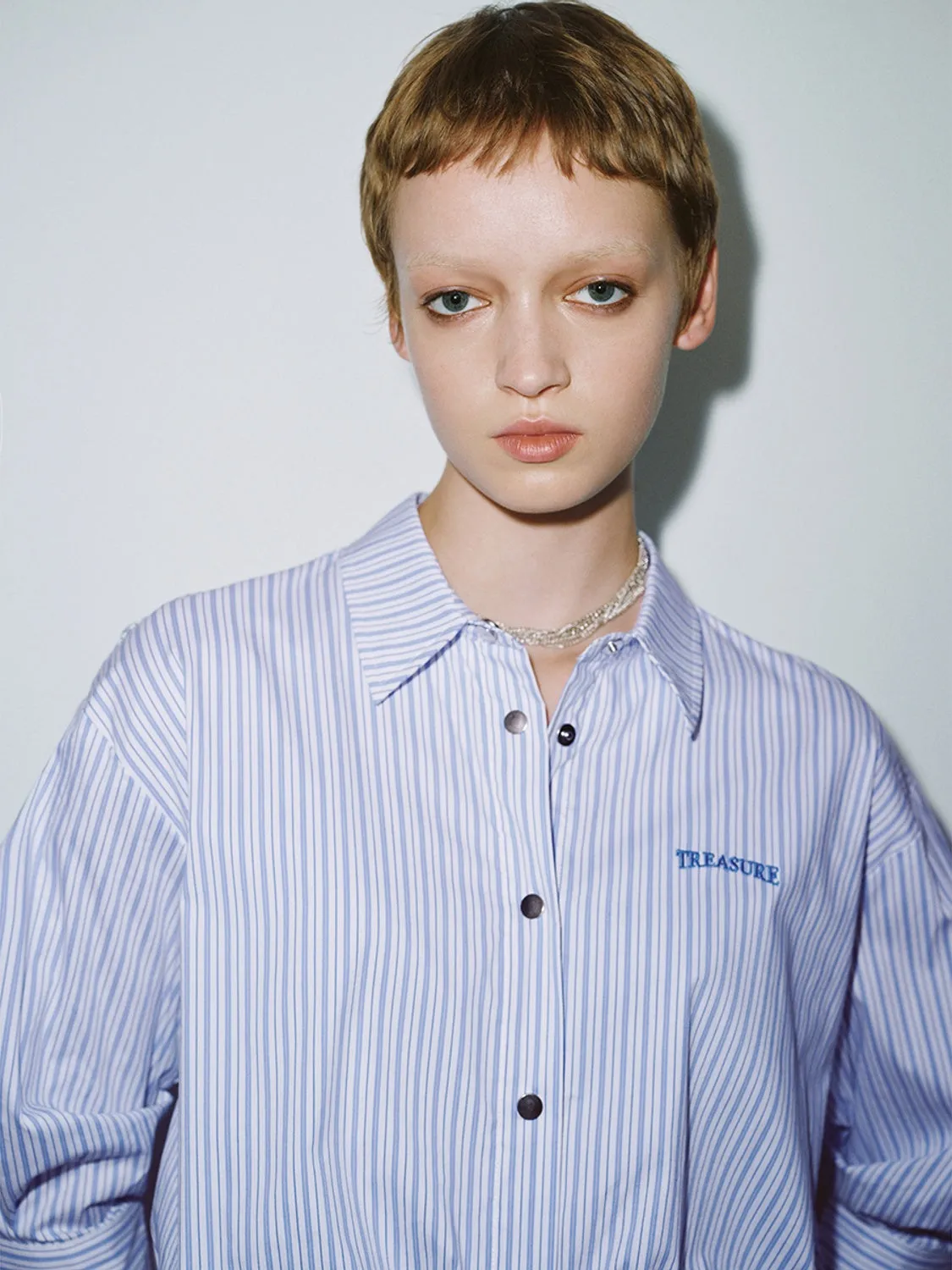 Overhead Cropped Shirts sold by Urban Revivo product image thumbnail 3