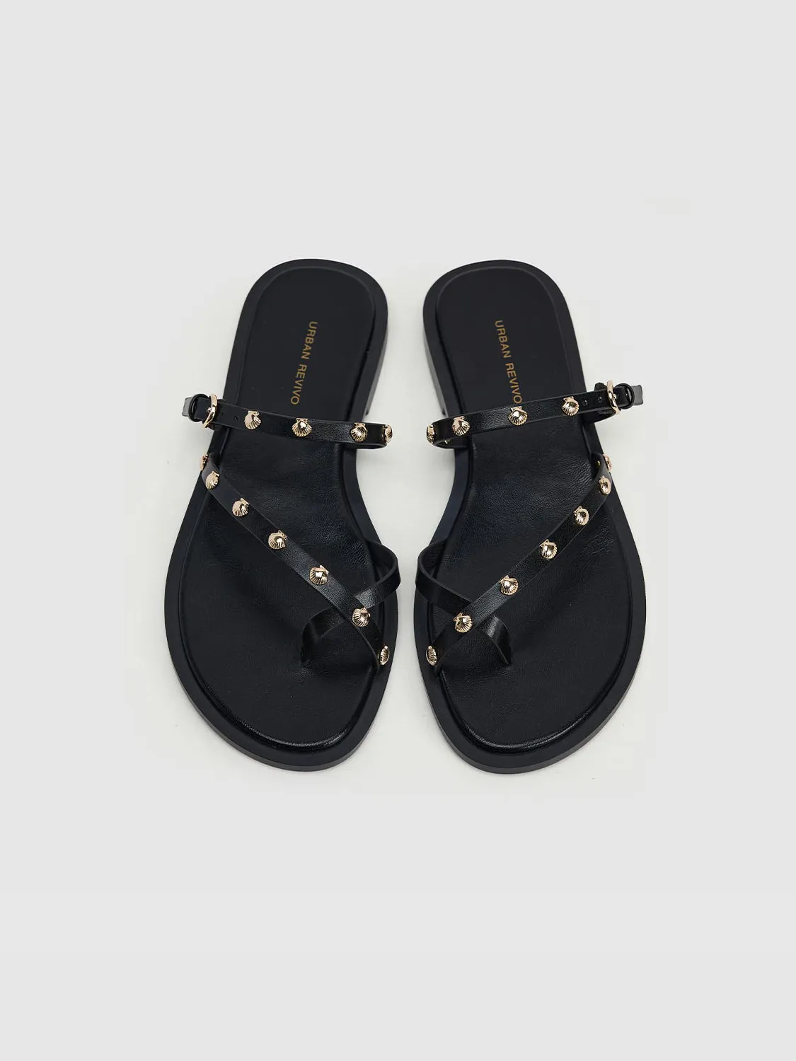 Slippers sold by Urban Revivo product image thumbnail 4