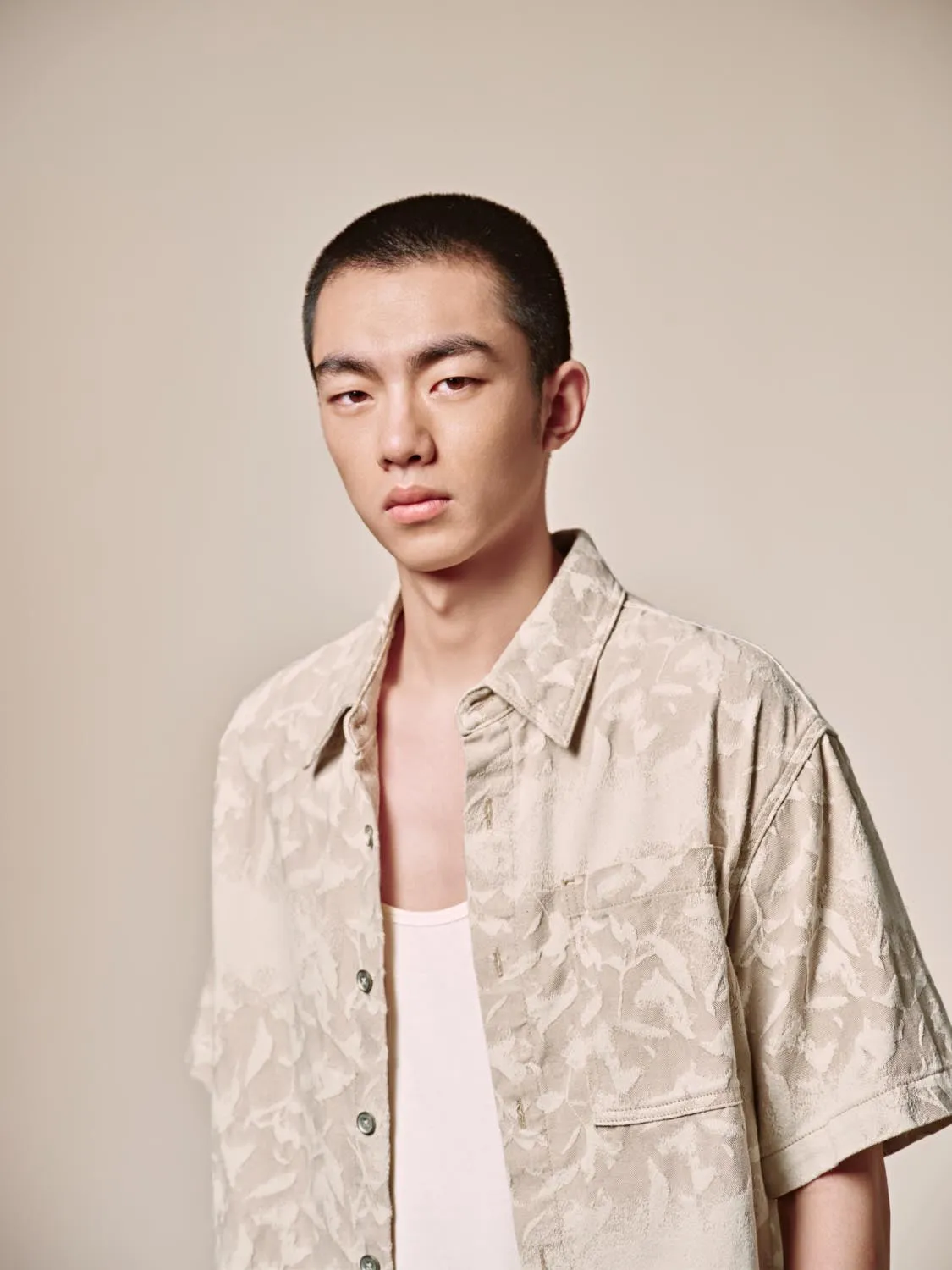 Denim Short Sleeve Shirts sold by Urban Revivo product image thumbnail 3