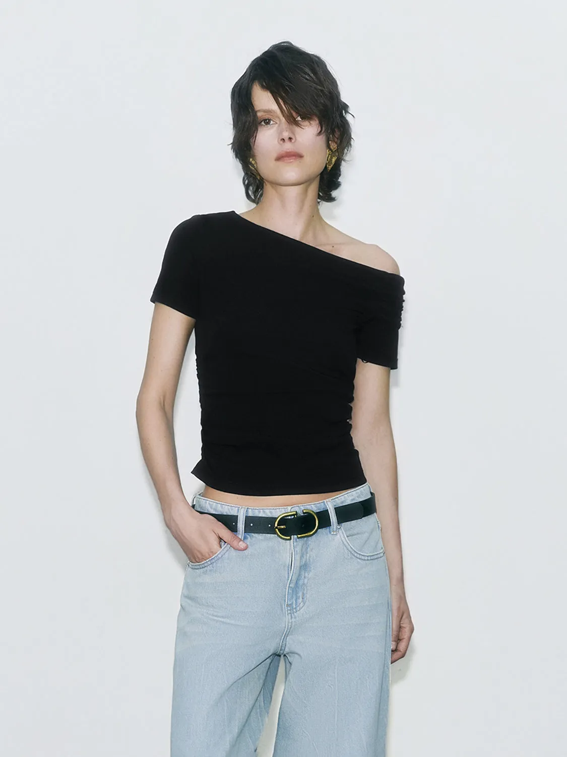 One Shoulder T-Shirts sold by Urban Revivo