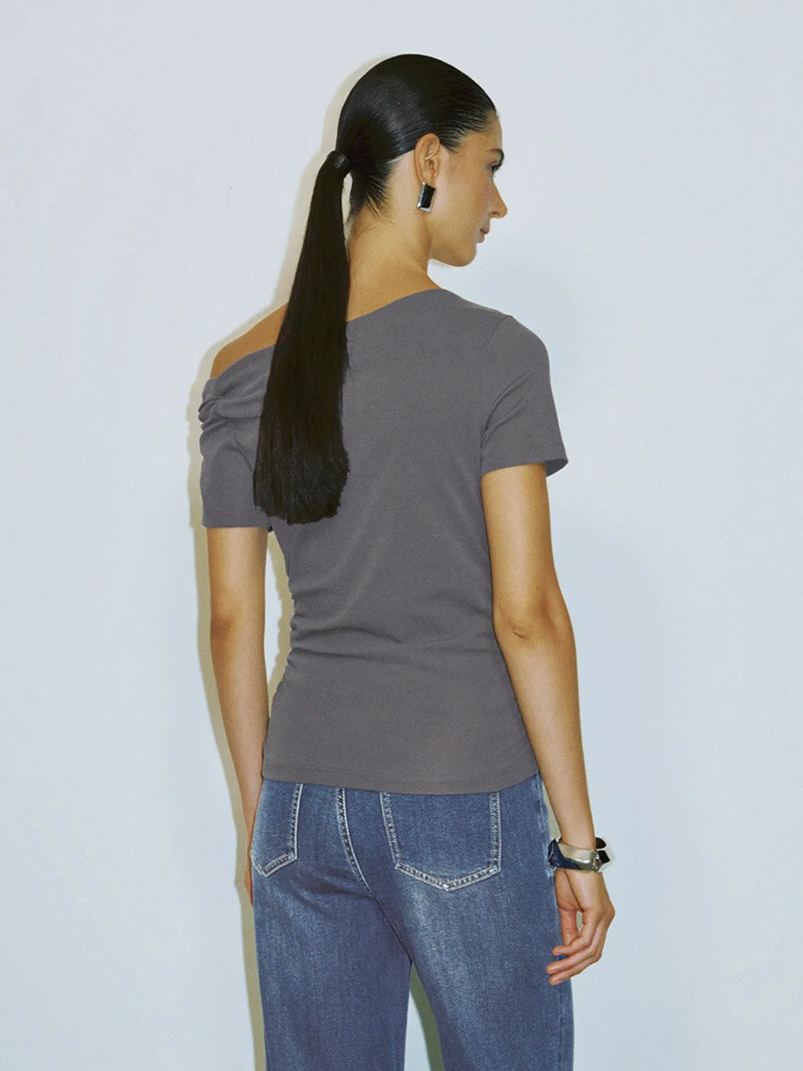 One Shoulder T-Shirts sold by Urban Revivo product image thumbnail 2