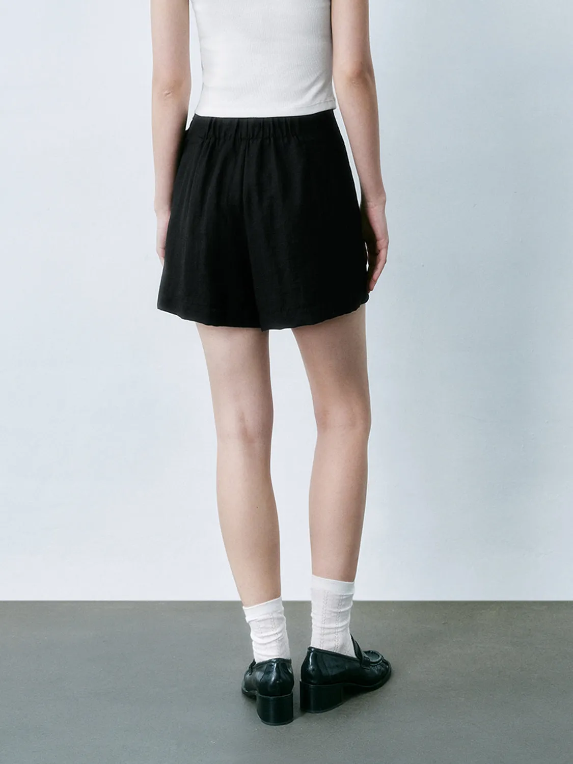 Shorts sold by Urban Revivo product image thumbnail 3