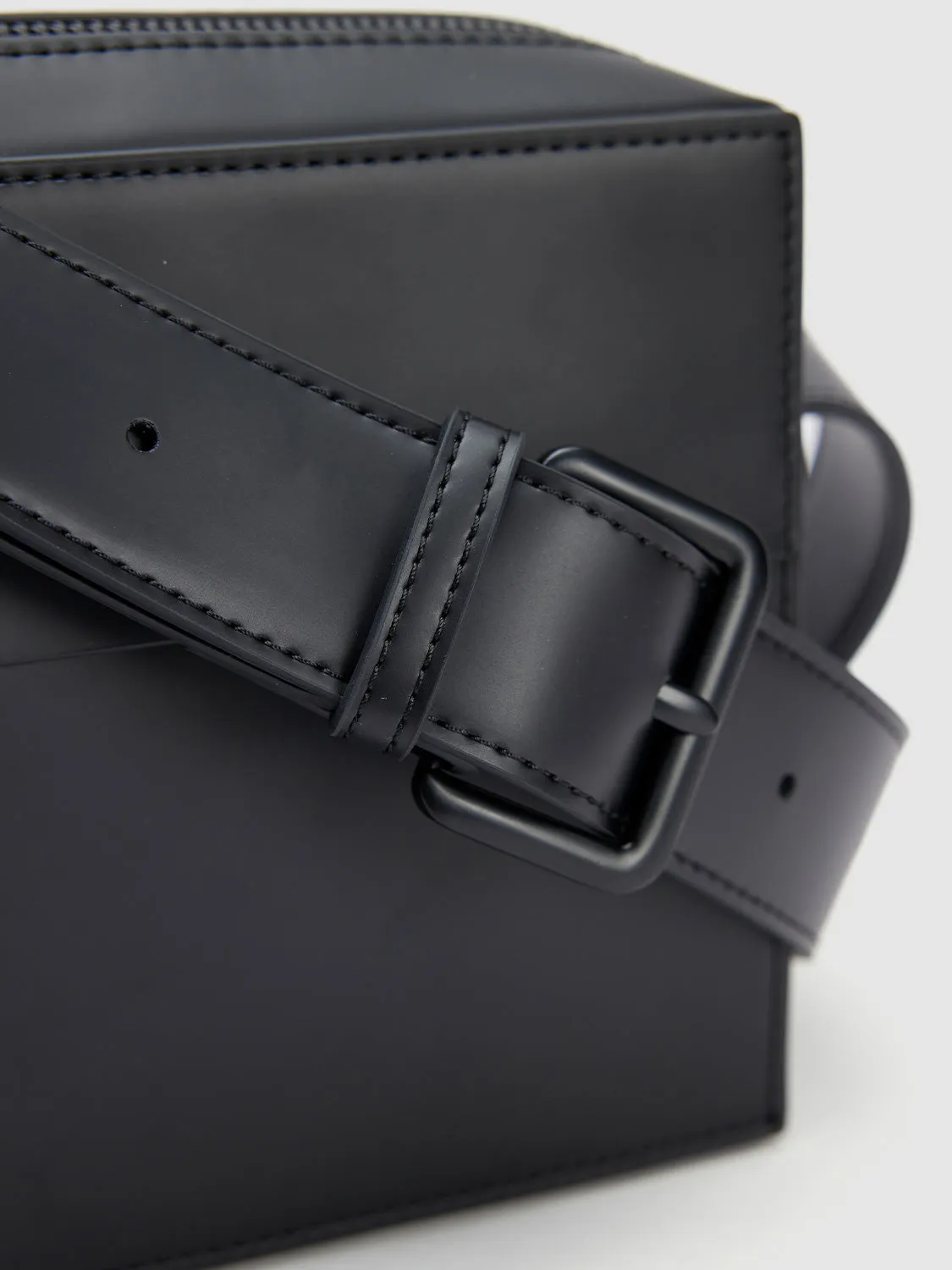 Crossbody Bags sold by Urban Revivo product image thumbnail 4