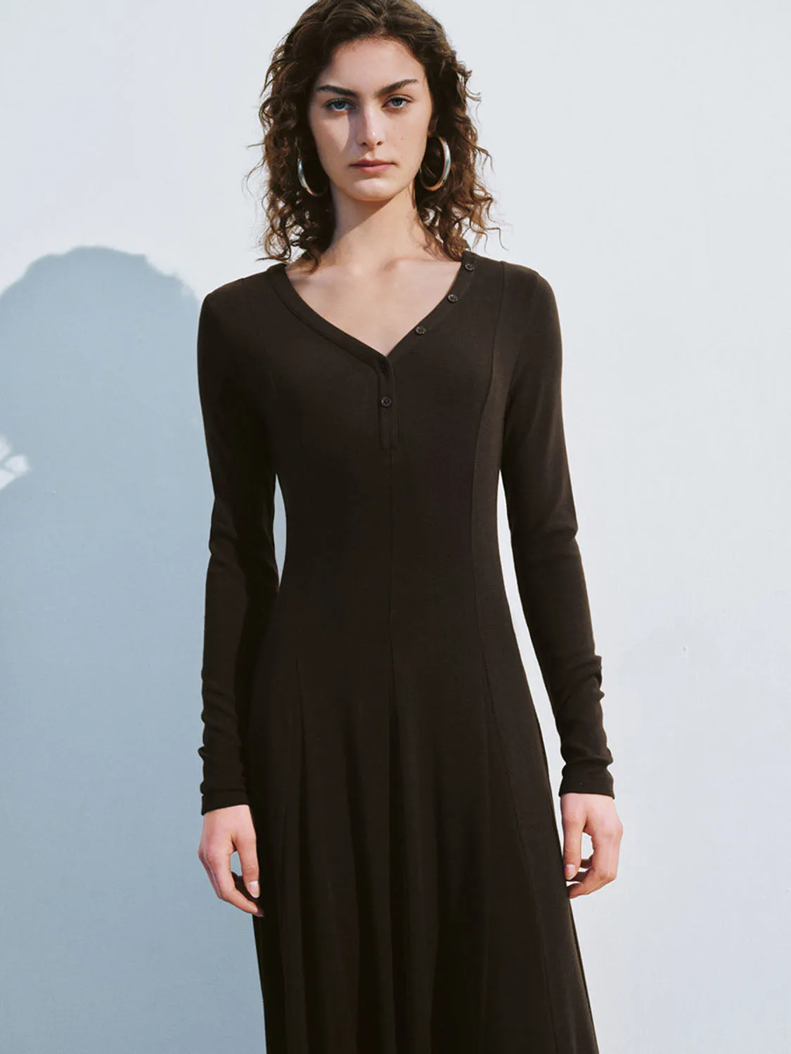 V-Neck Skinny A-Line Dresses sold by Urban Revivo product image thumbnail 3