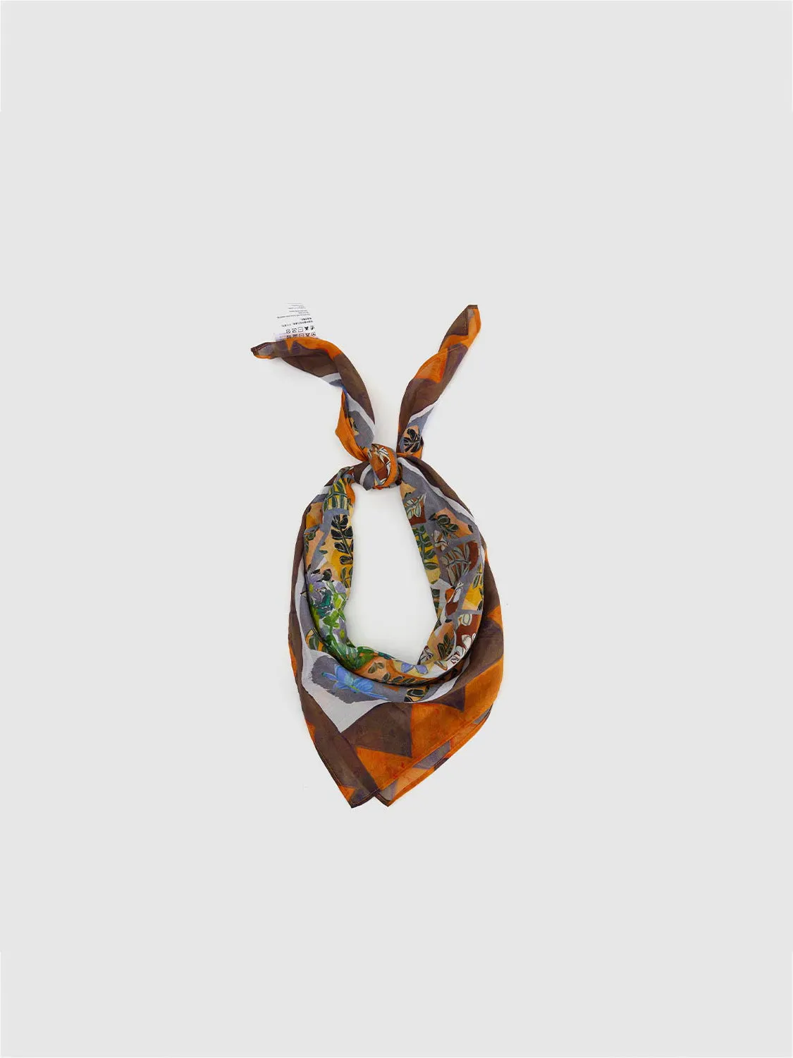 Scarves sold by Urban Revivo
