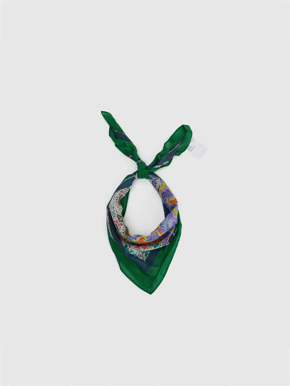Scarves sold by Urban Revivo