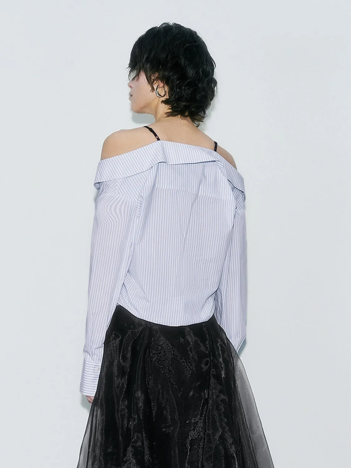 Lace Decor Overhead Shirts sold by Urban Revivo product image thumbnail 2