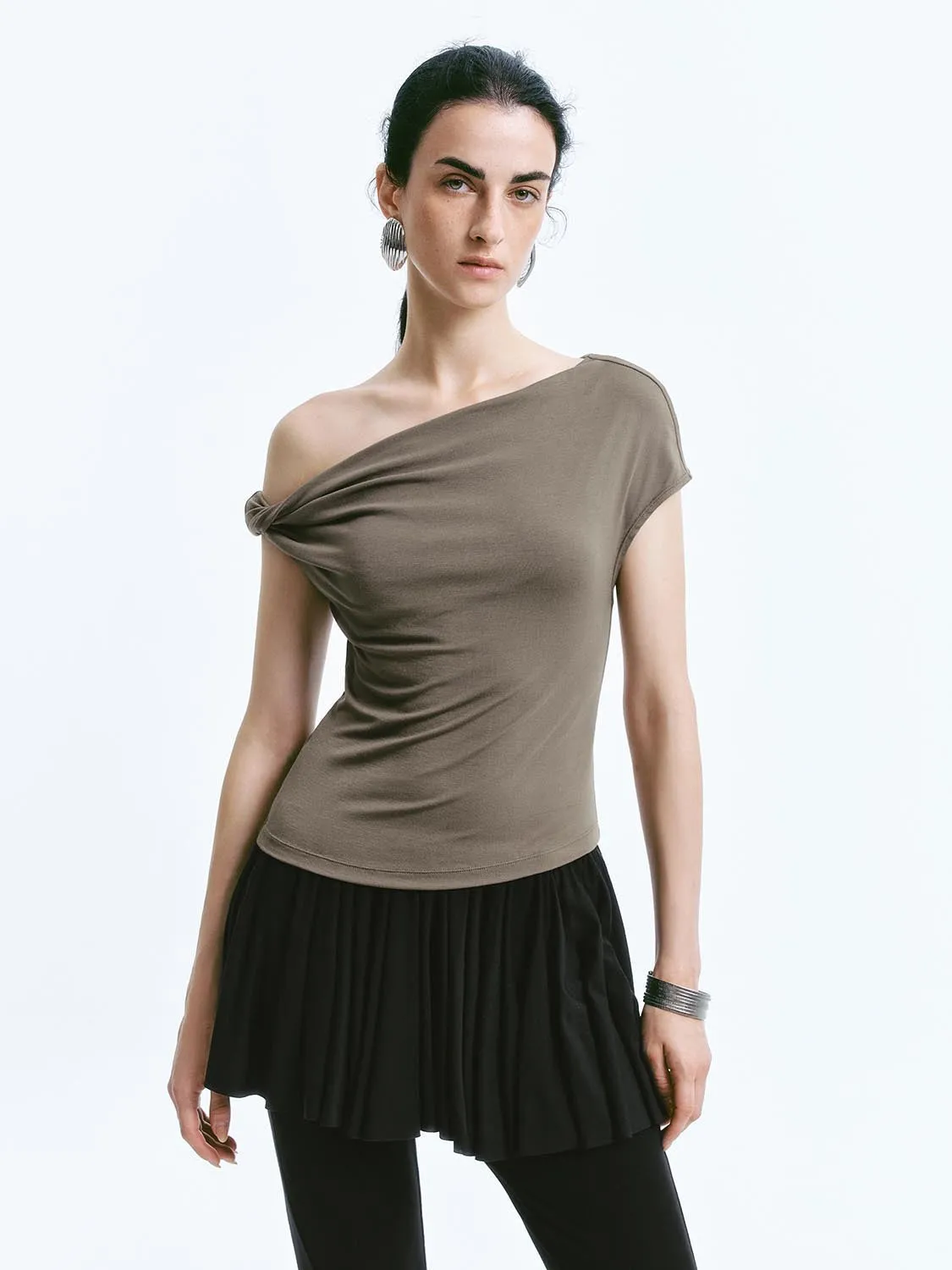 One Shoulder Off Tops sold by Urban Revivo