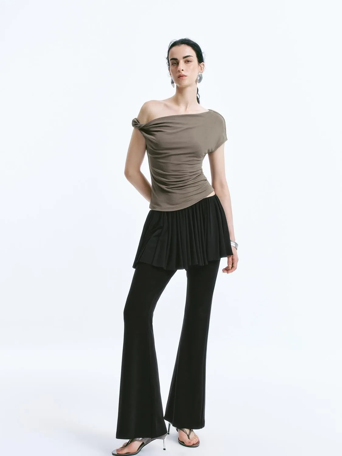 One Shoulder Off Tops sold by Urban Revivo product image thumbnail 5