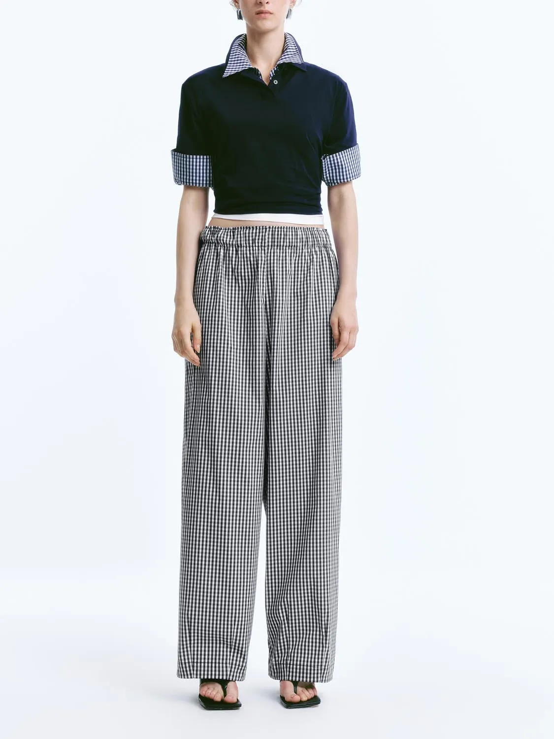 Striped Carrot Fit Pants sold by Urban Revivo product image thumbnail 2