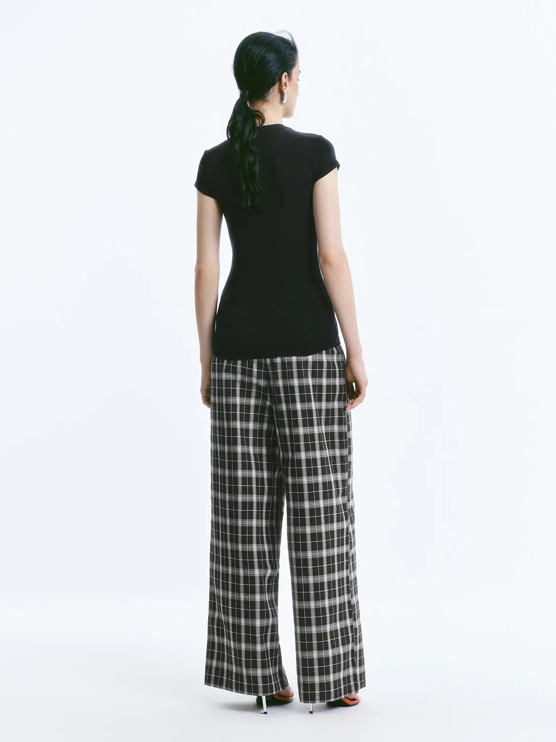 Plaid Wide-Leg Pants sold by Urban Revivo product image thumbnail 4