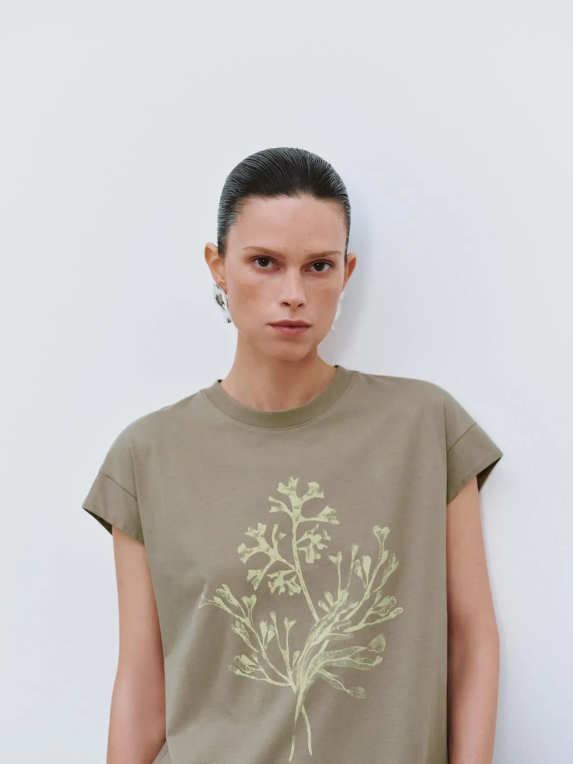 Printed Short Sleeve T-Shirts sold by Urban Revivo product image thumbnail 3