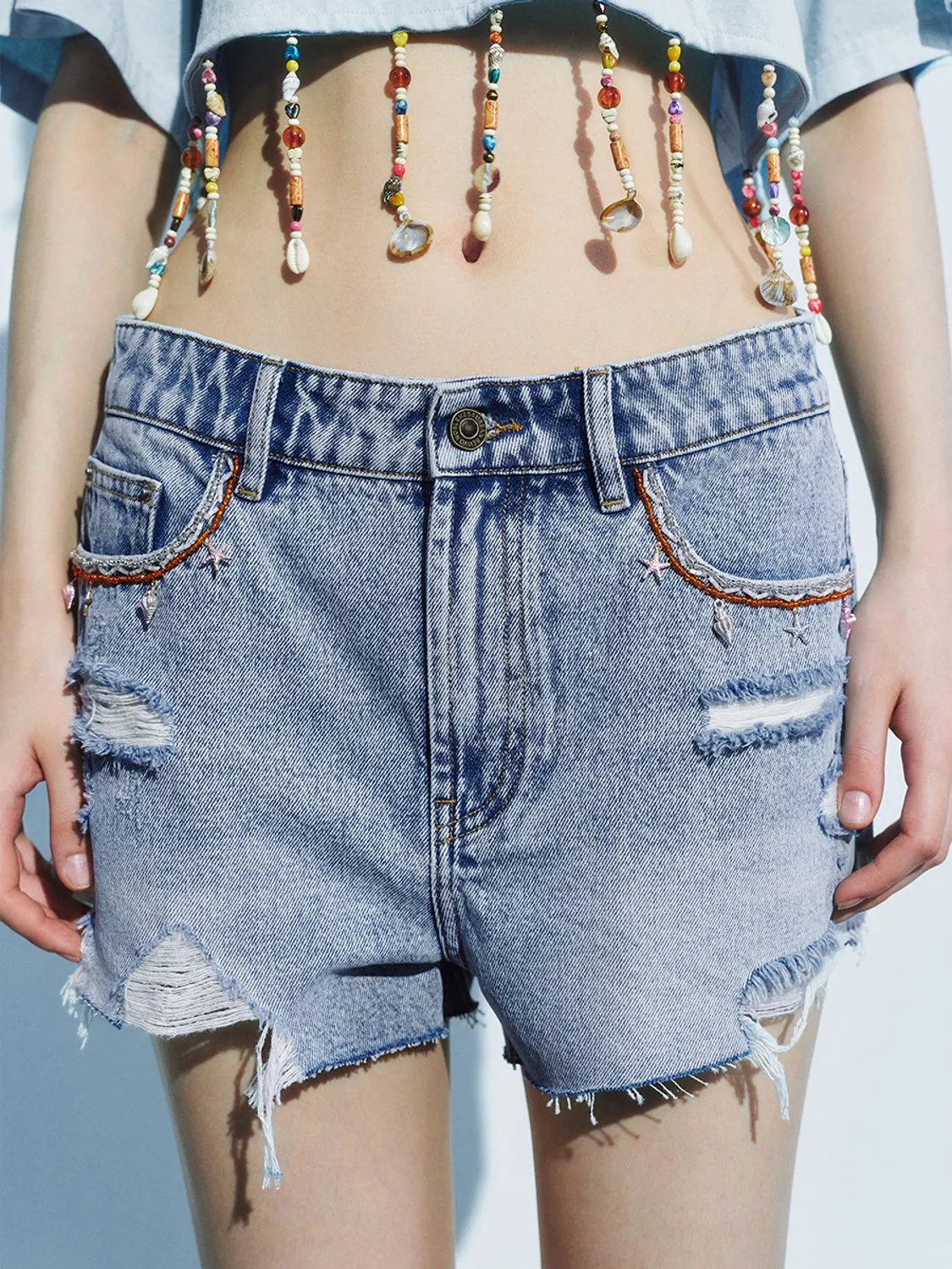 Leisure Denim Shorts sold by Urban Revivo product image thumbnail 4