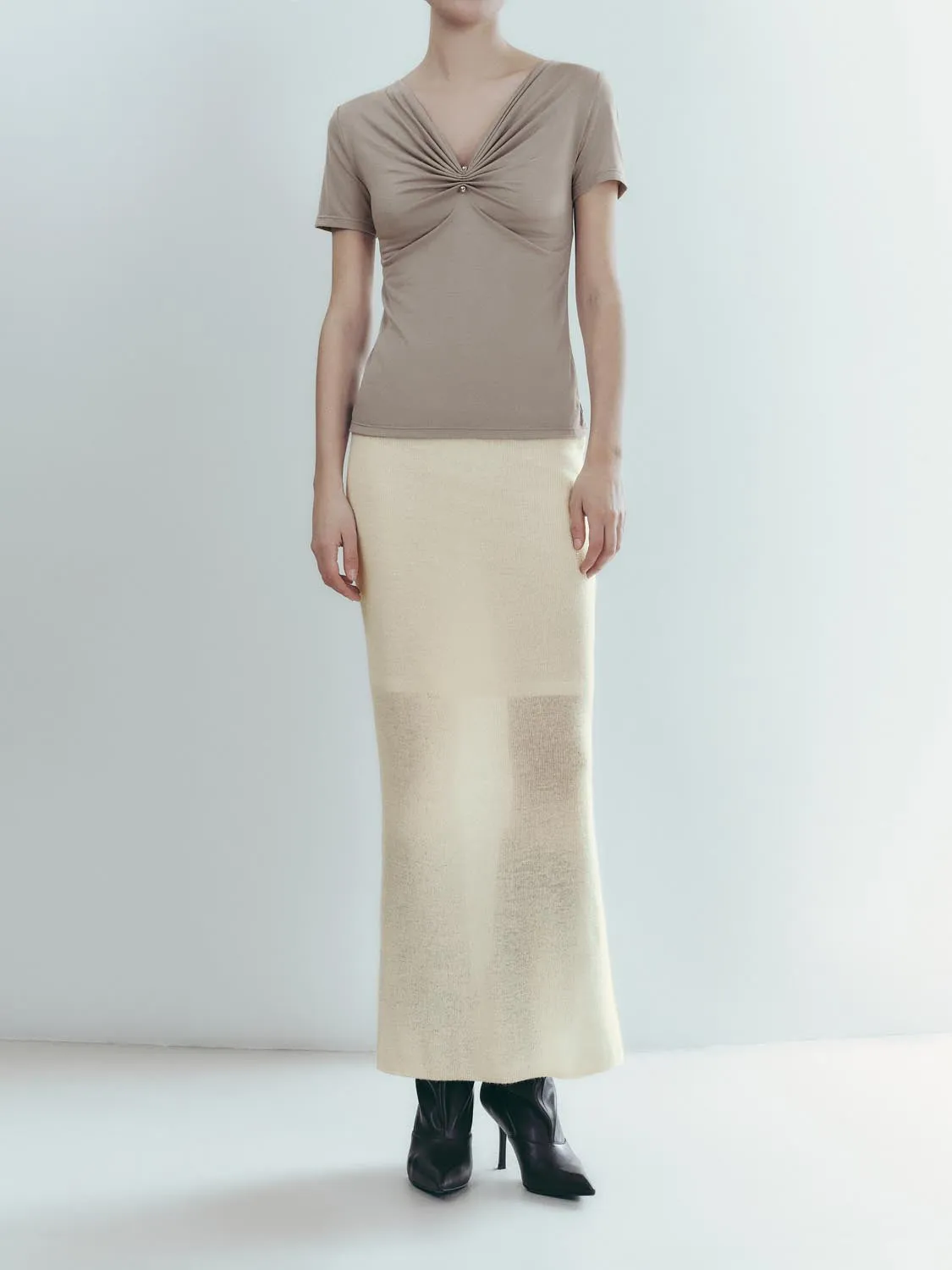 Skinny Knitted Skirts sold by Urban Revivo product image thumbnail 2