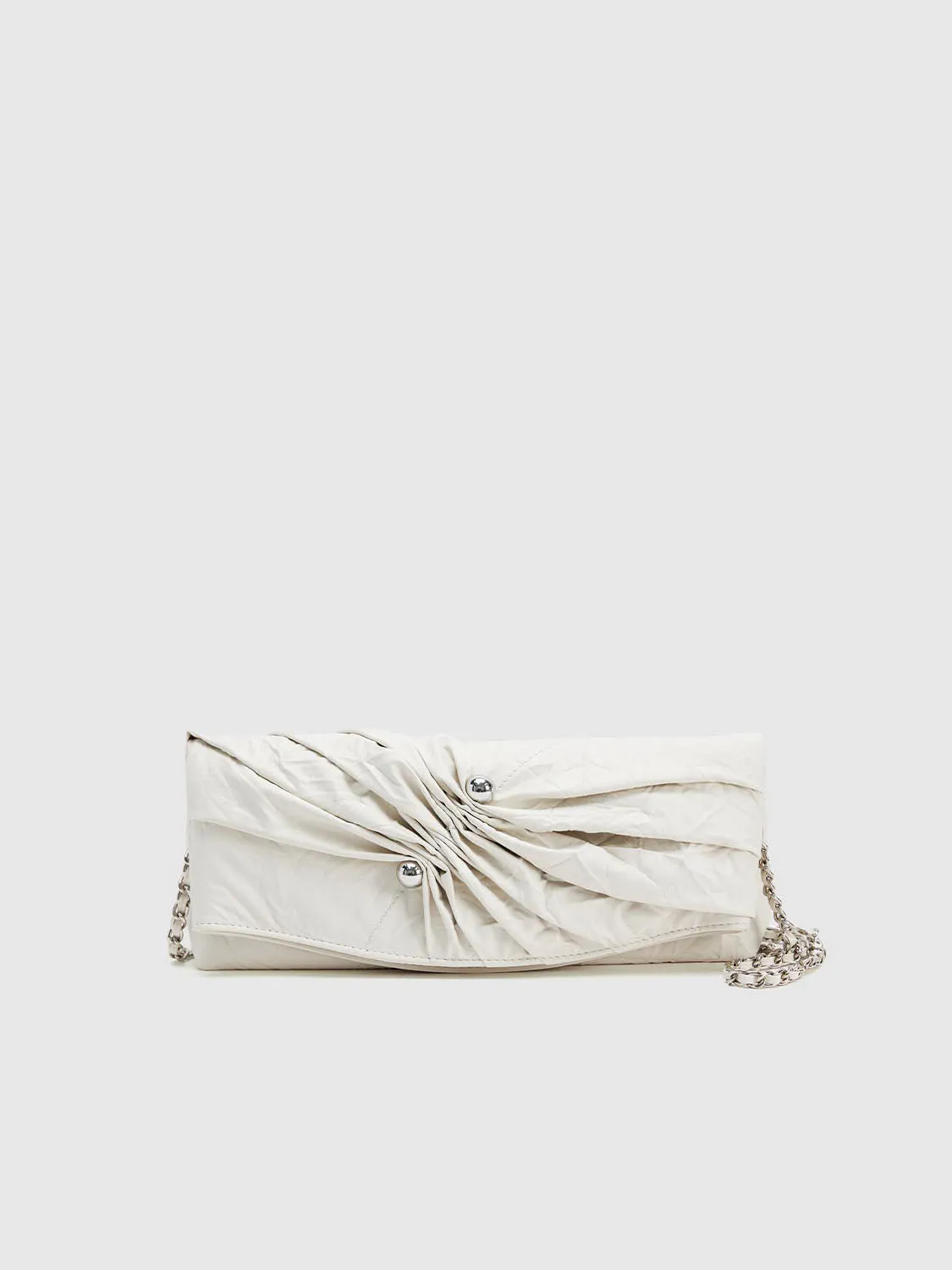 Clutches sold by Urban Revivo