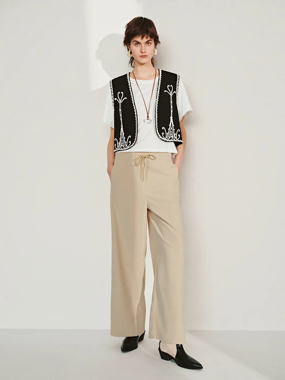 Straight Pants sold by Urban Revivo product image thumbnail 5