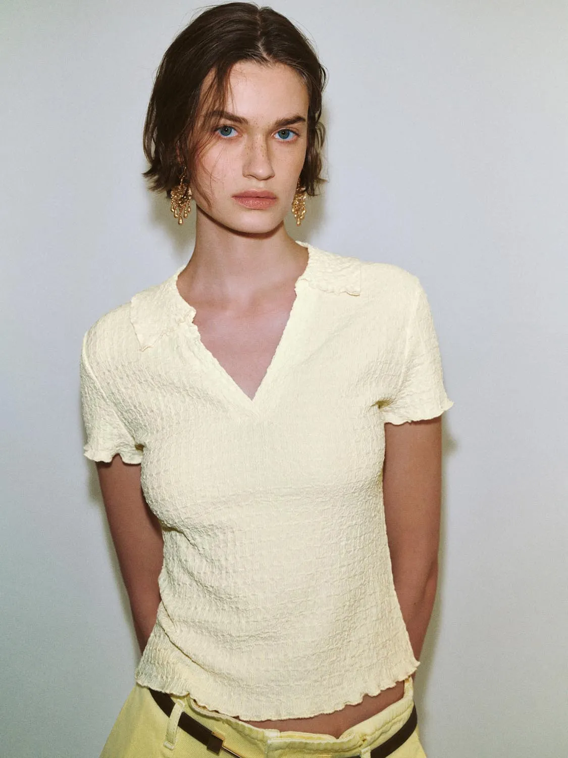 V-Neck T-Shirts sold by Urban Revivo product image thumbnail 3